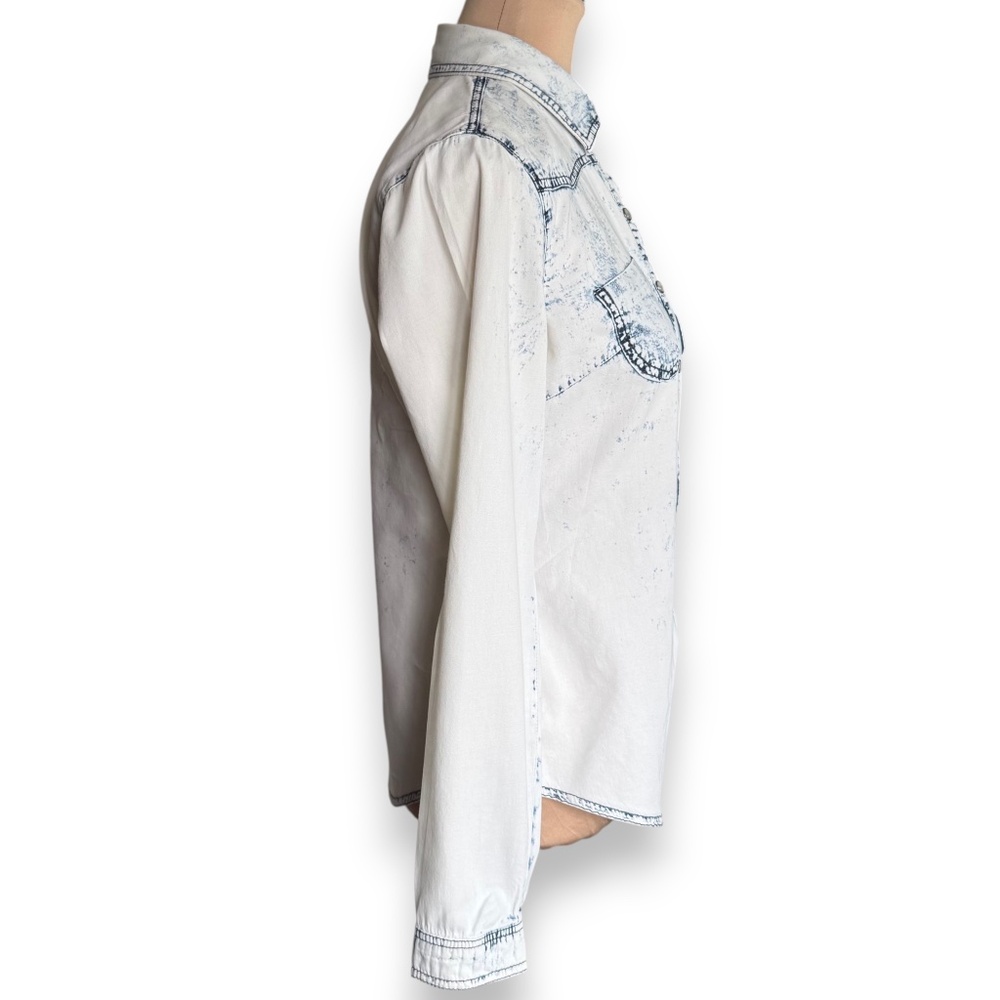 CHARLOTTE RUSSE white acid wash snap front shirt size S - Picture 4 of 10
